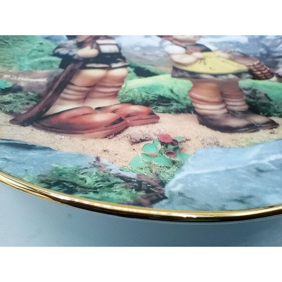 MJ Hummel Little Explorers Plate Little Companions Limited Edition 1989 8 Inch - Picture 10 of 10